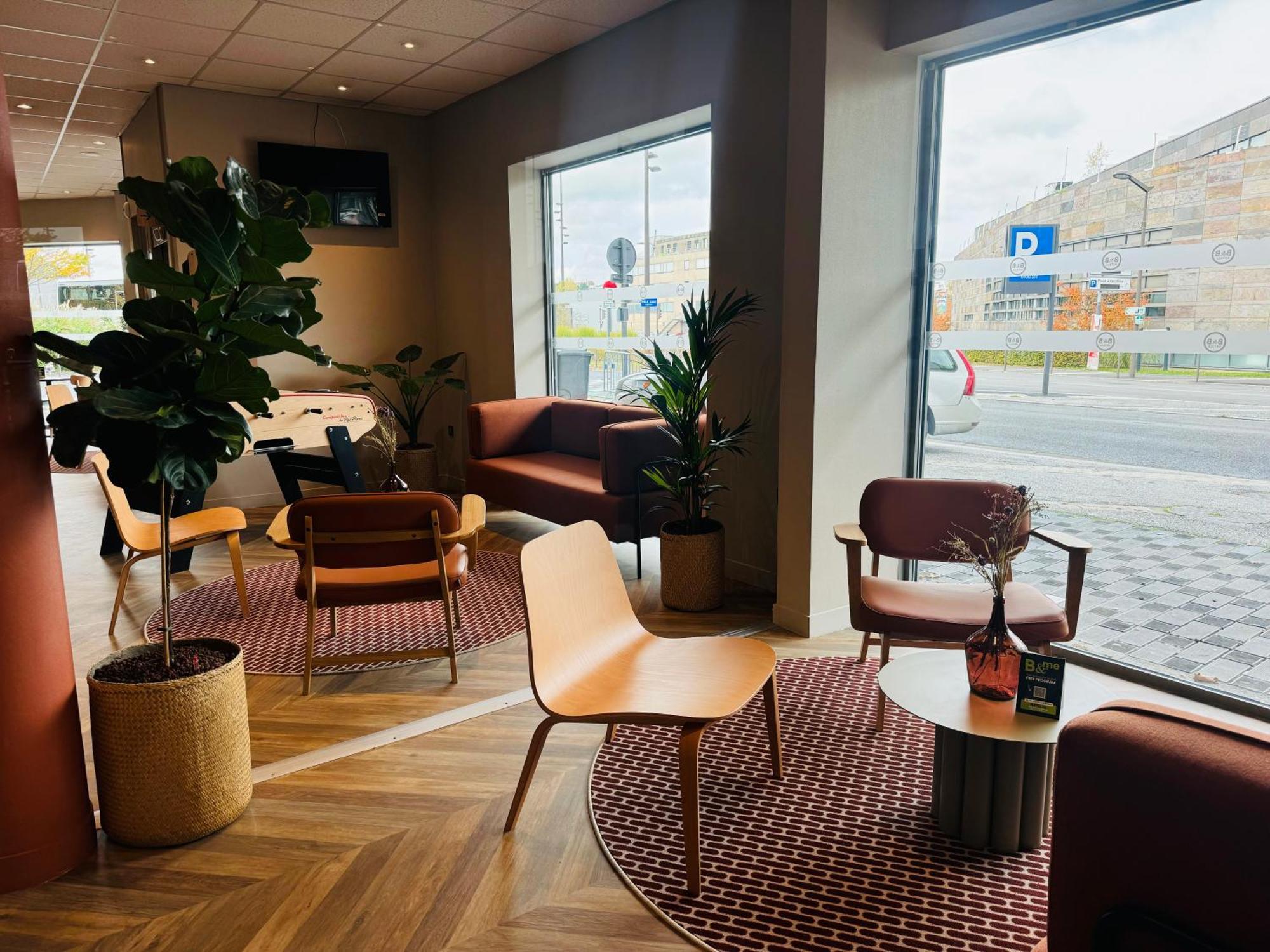 B&B Hotel Maubeuge Gare Exterior foto